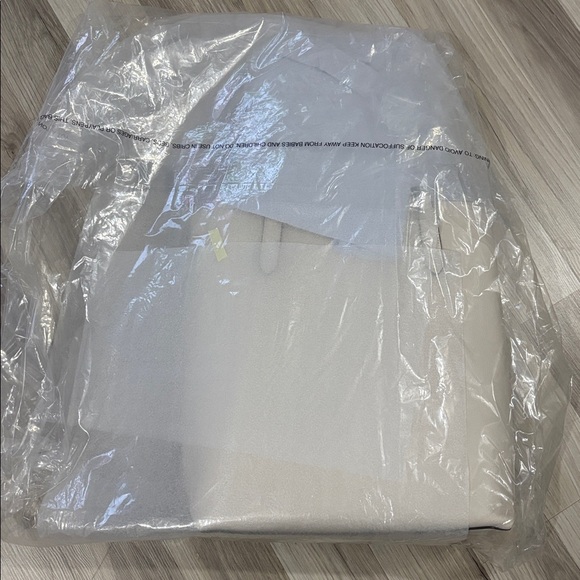 Coach Thea Tote Bag Leather Bag NWT‎ - Picture 5 of 8